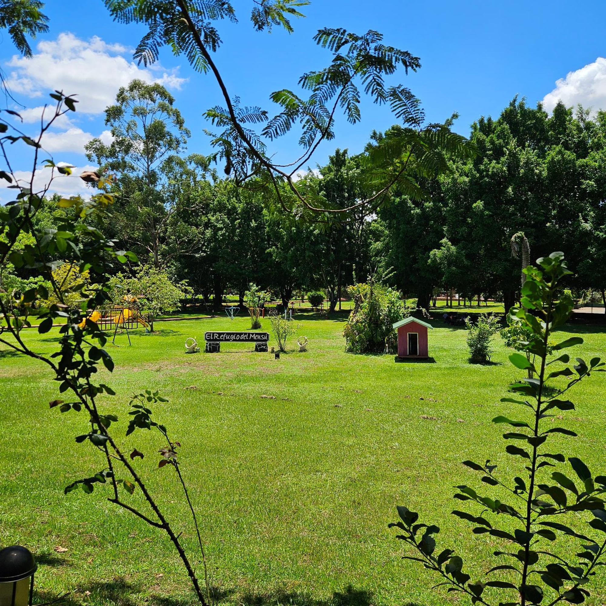Cabanas El Refugio Del Mensu Puerto Iguazú Esterno foto
