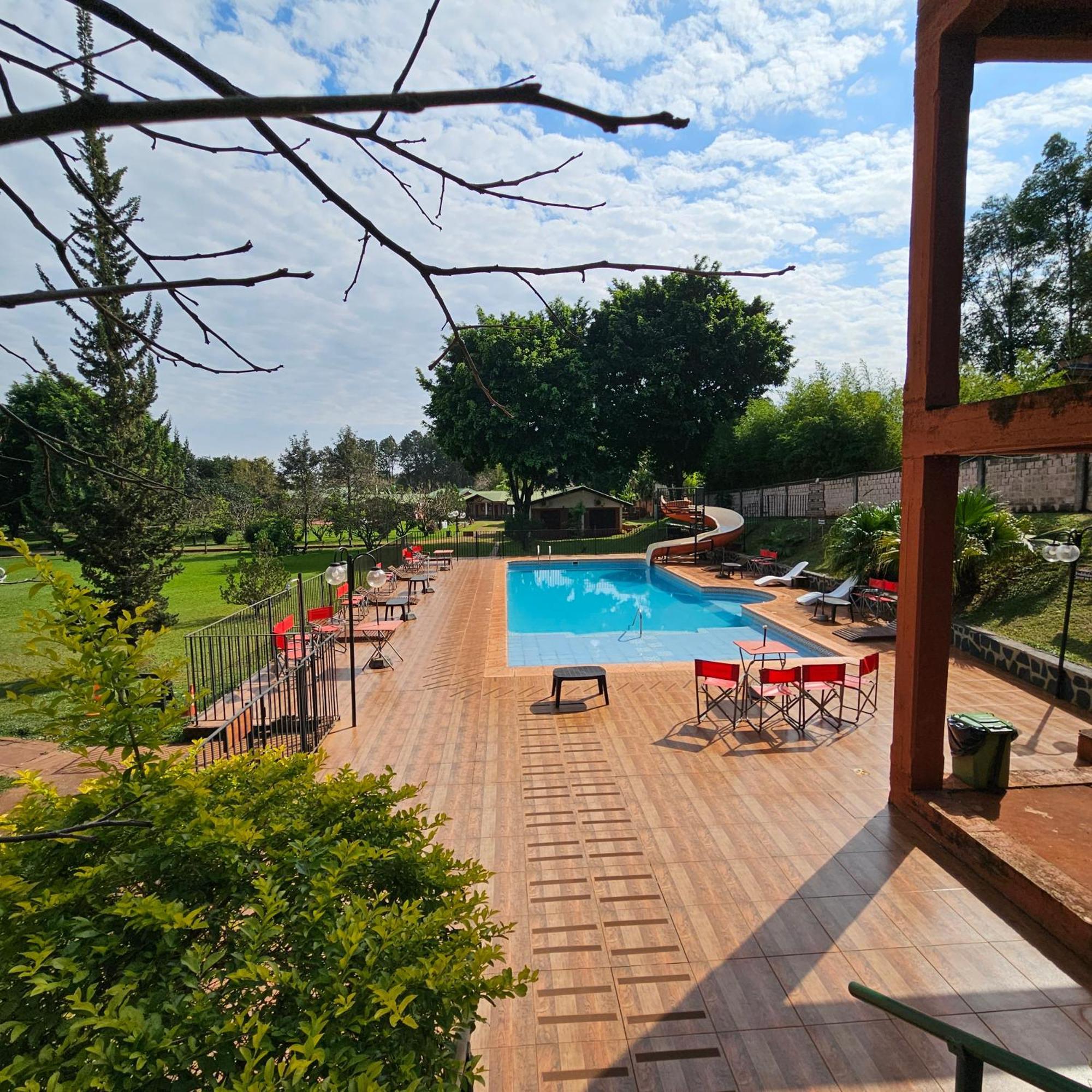 Cabanas El Refugio Del Mensu Puerto Iguazú Esterno foto