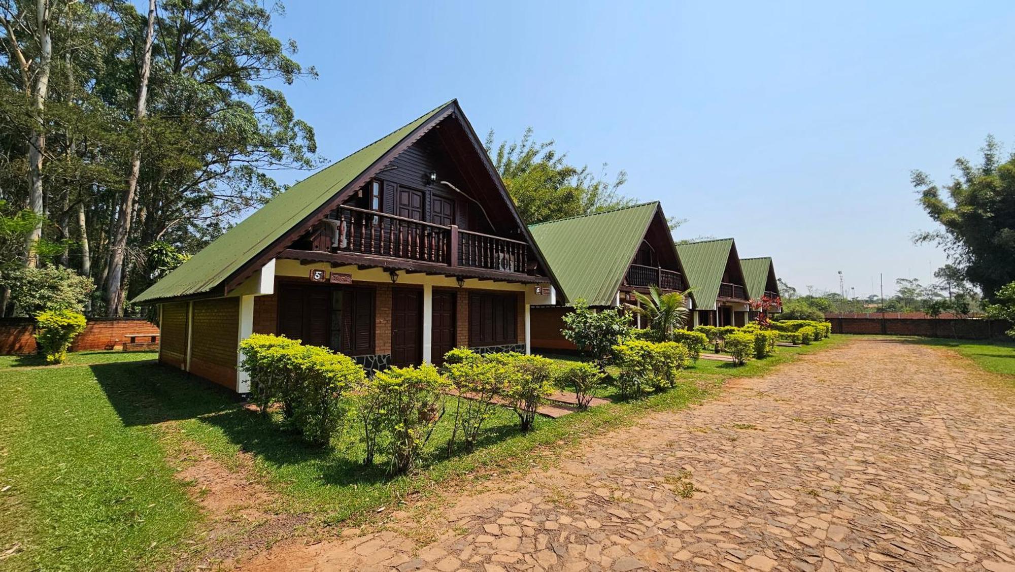 Cabanas El Refugio Del Mensu Puerto Iguazú Esterno foto