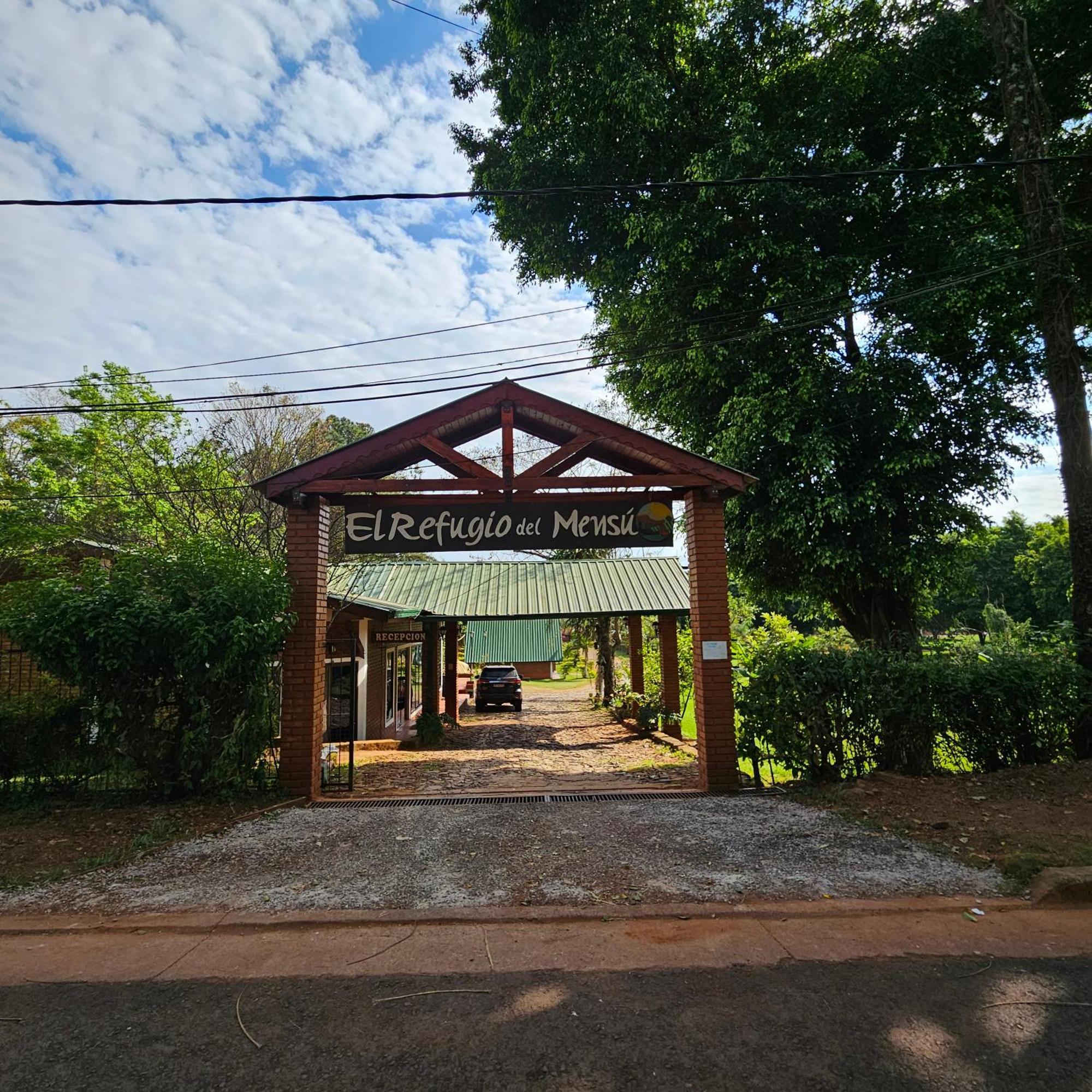 Cabanas El Refugio Del Mensu Puerto Iguazú Esterno foto