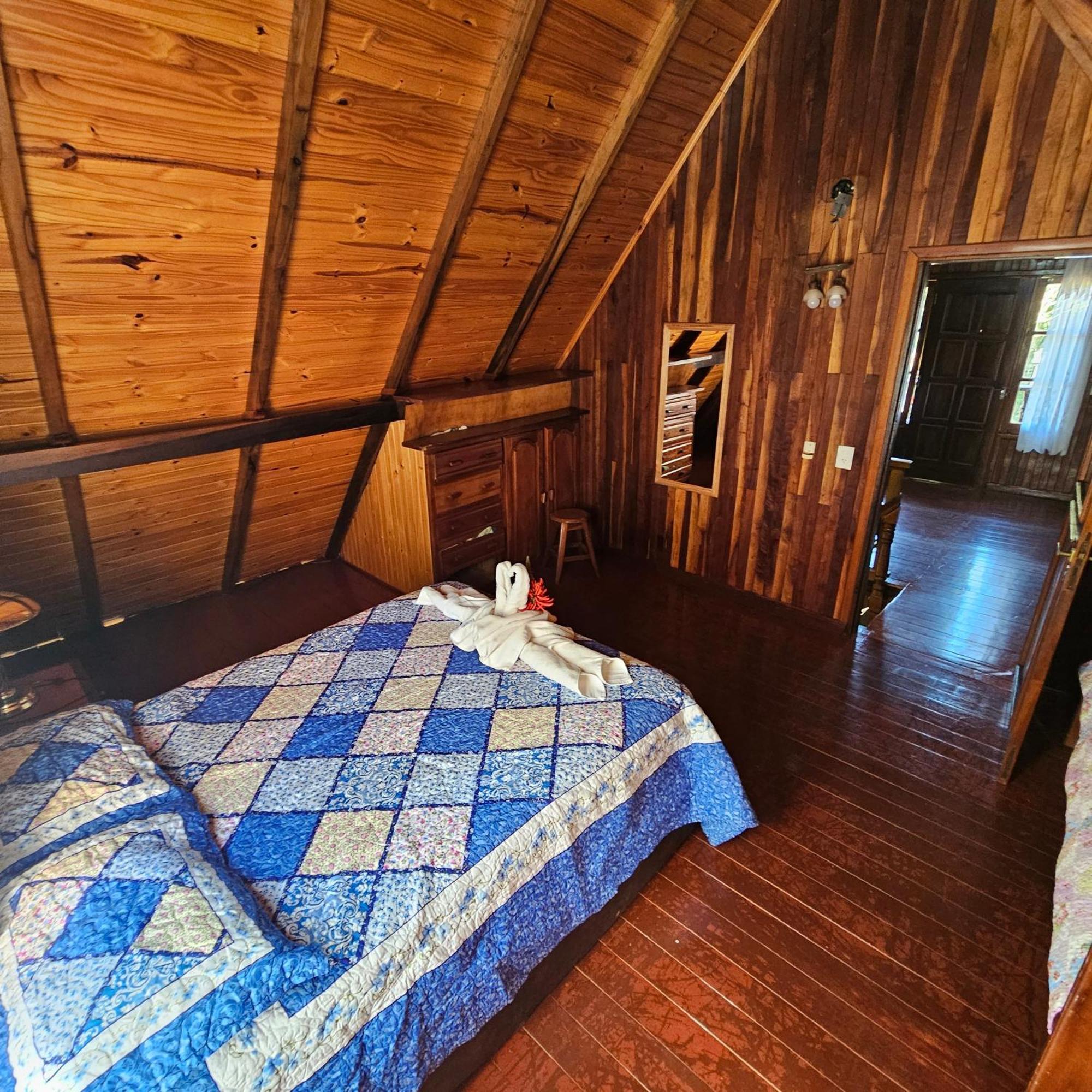 Cabanas El Refugio Del Mensu Puerto Iguazú Esterno foto