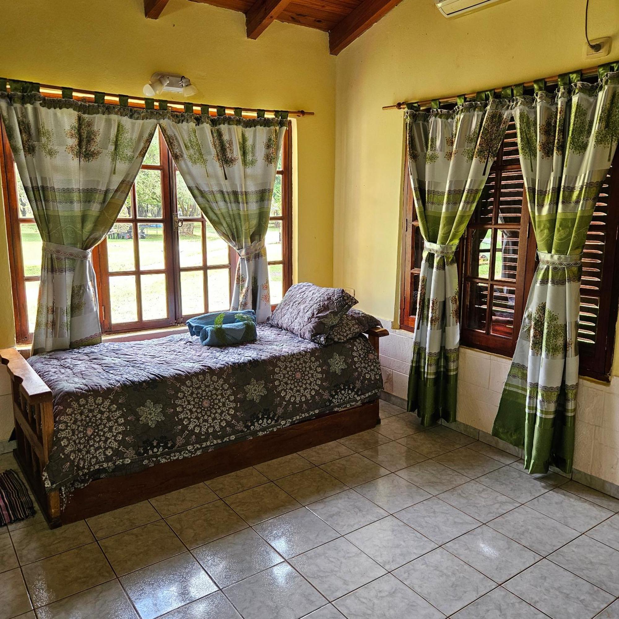 Cabanas El Refugio Del Mensu Puerto Iguazú Esterno foto